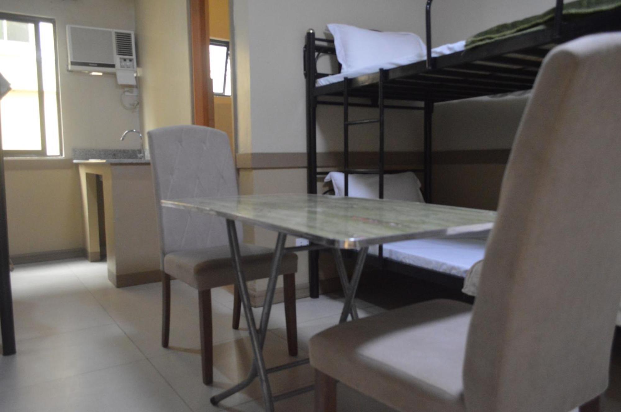 St Martin Village Unit 2G Mandaue Bagian luar foto